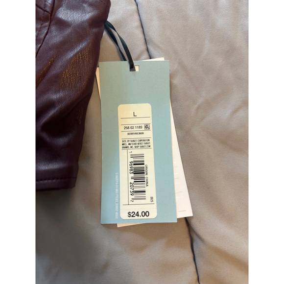 Women's Future Collective Burgundy Faux Leather Crop Top Size L - Picture 2 of 3